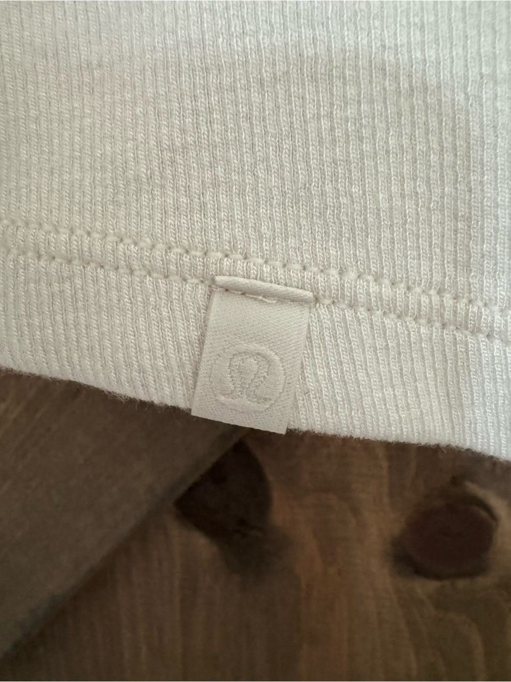 NWOT Lululemon Hold Tight Women’s Crewneck Short Sleeve Tee - White size 4 - Picture 6 of 6